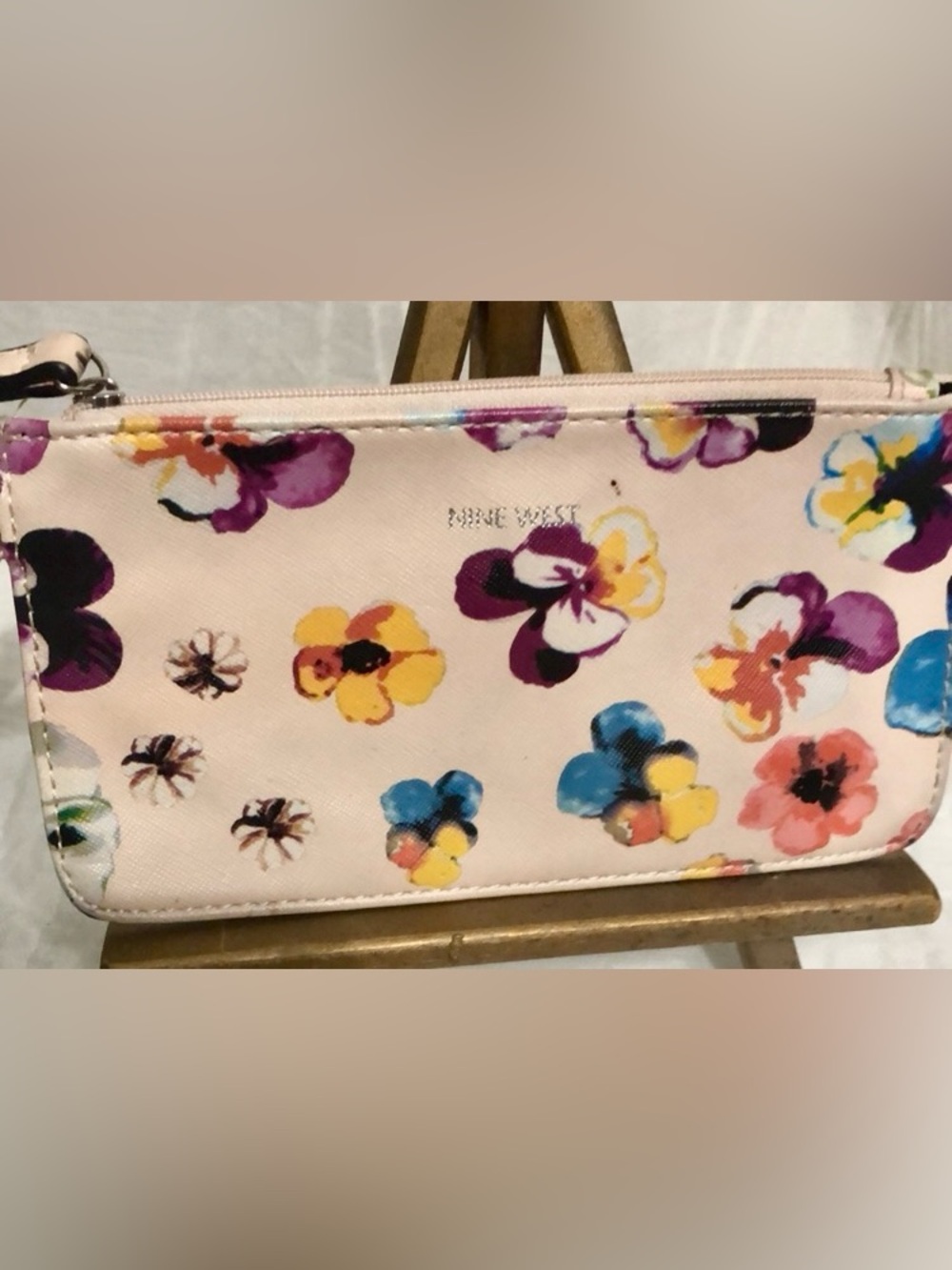 Nine West Floral Wristlet Pale Peach Cream - EUC